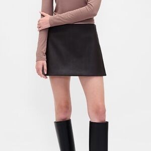 Classic Black Mini Skirt
